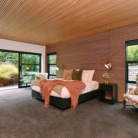Bridle Path Retreat - Christchurch Holiday Homes ภายนอก รูปภาพ