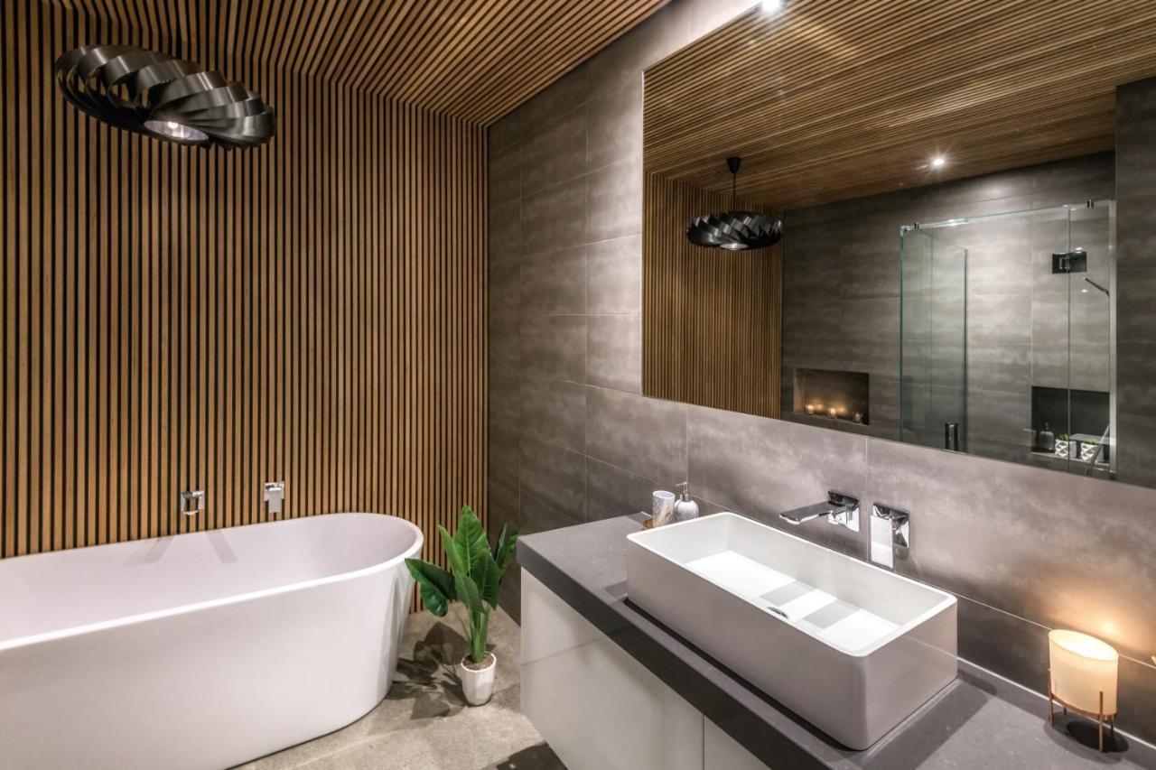 Bridle Path Retreat - Christchurch Holiday Homes ภายนอก รูปภาพ