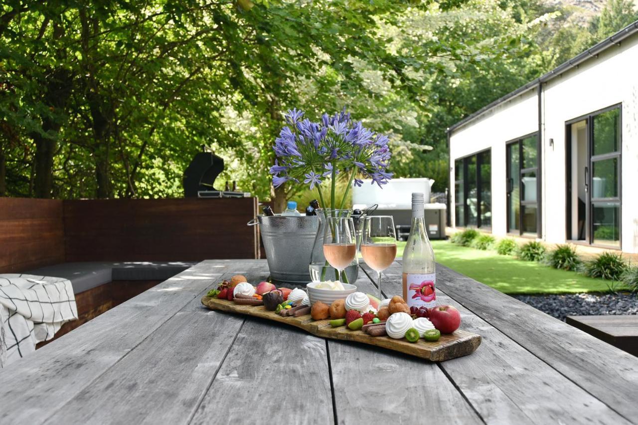 Bridle Path Retreat - Christchurch Holiday Homes ภายนอก รูปภาพ