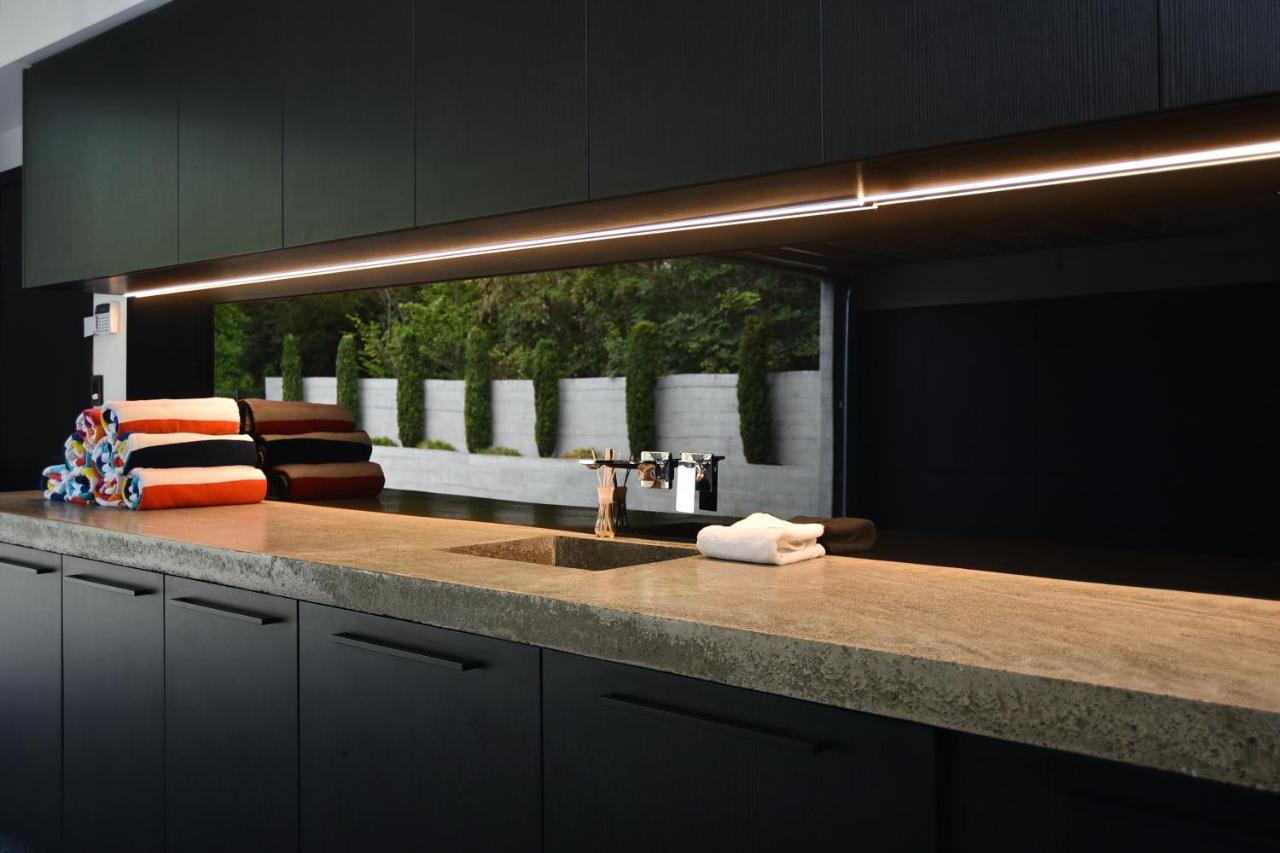 Bridle Path Retreat - Christchurch Holiday Homes ภายนอก รูปภาพ