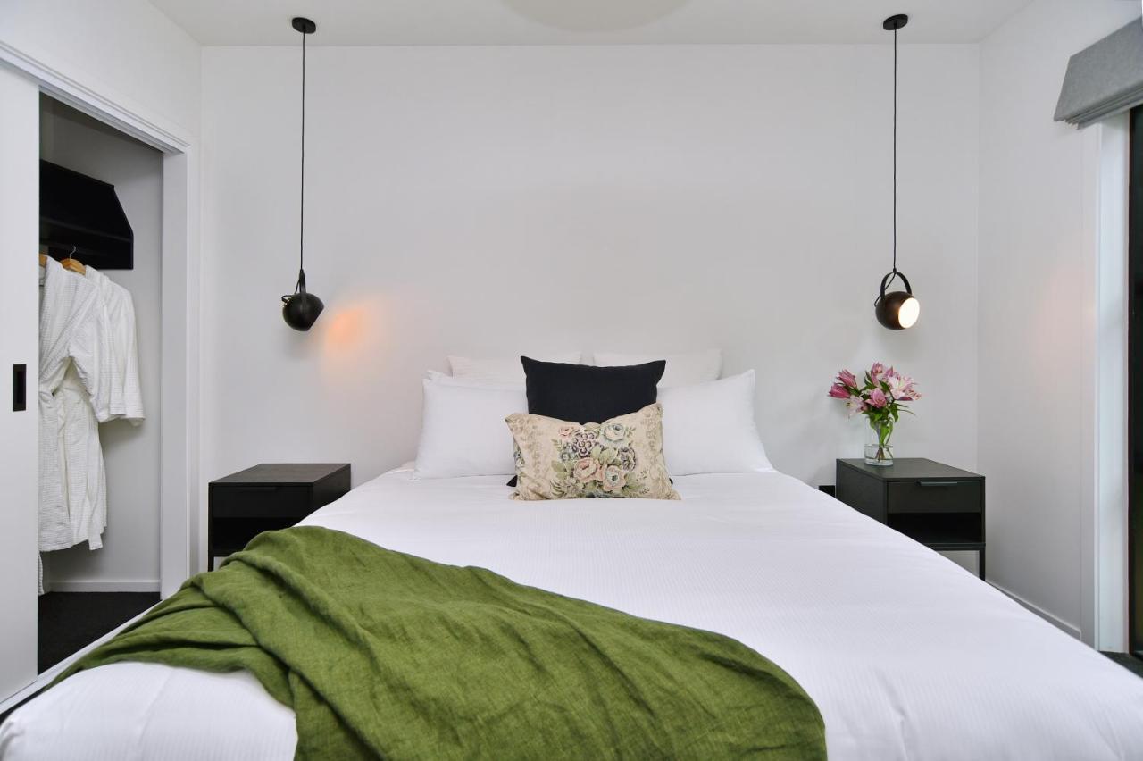 Bridle Path Retreat - Christchurch Holiday Homes ภายนอก รูปภาพ